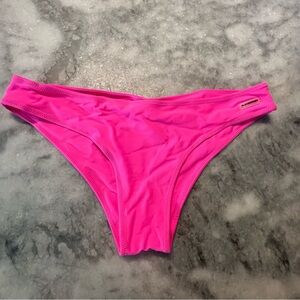 hot pink swim bottom 💖